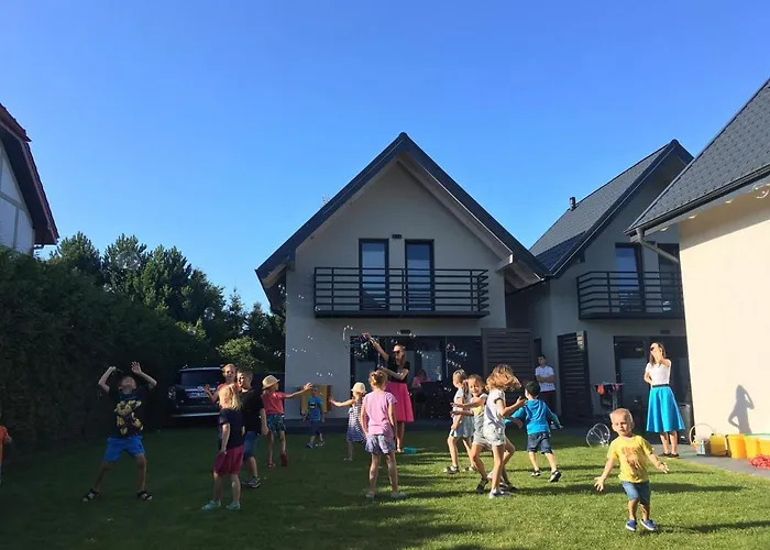 Zagroda Liliowa Villa *